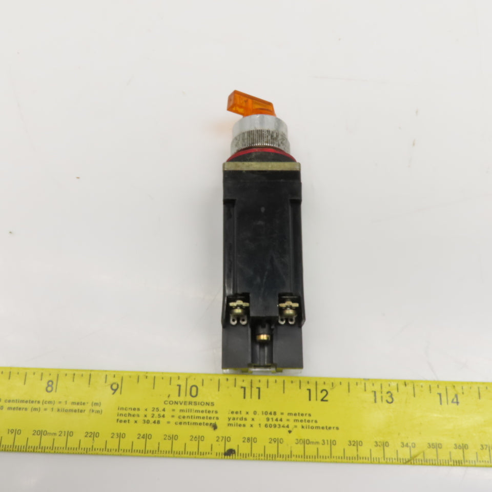 Allen Bradley 800MR-16HX2BS 120V 50/60Hz Illuminated 2 Position Selector Switch