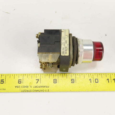 Allen Bradley 800T-PT16 Green/Red Illuminated Button Momentary 120V In Lot of 2