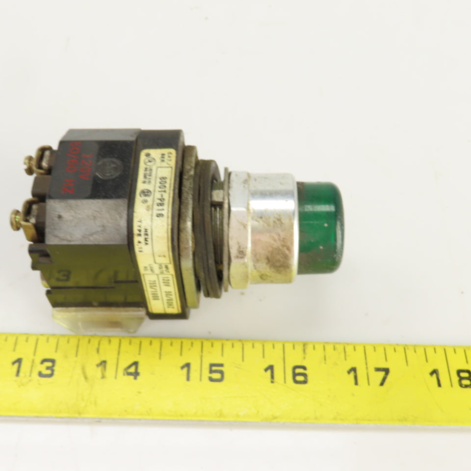 Allen Bradley 800T-PT16 Green/Red Illuminated Button Momentary 120V In Lot of 2