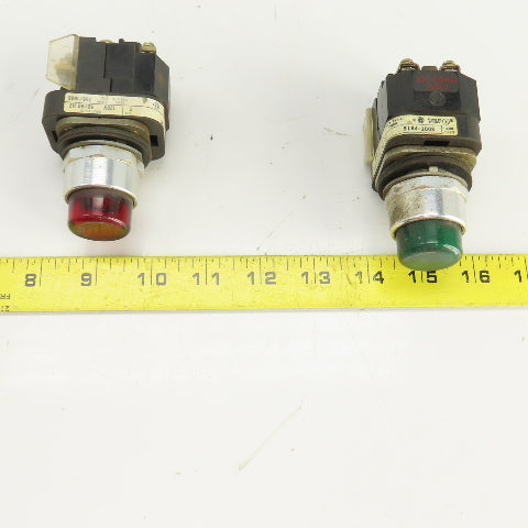 Allen Bradley 800T-PT16 Green/Red Illuminated Button Momentary 120V In Lot of 2