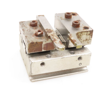 SMC MHF2-8DR Mini Pneumatic Parallel Gripper 8mm Stroke