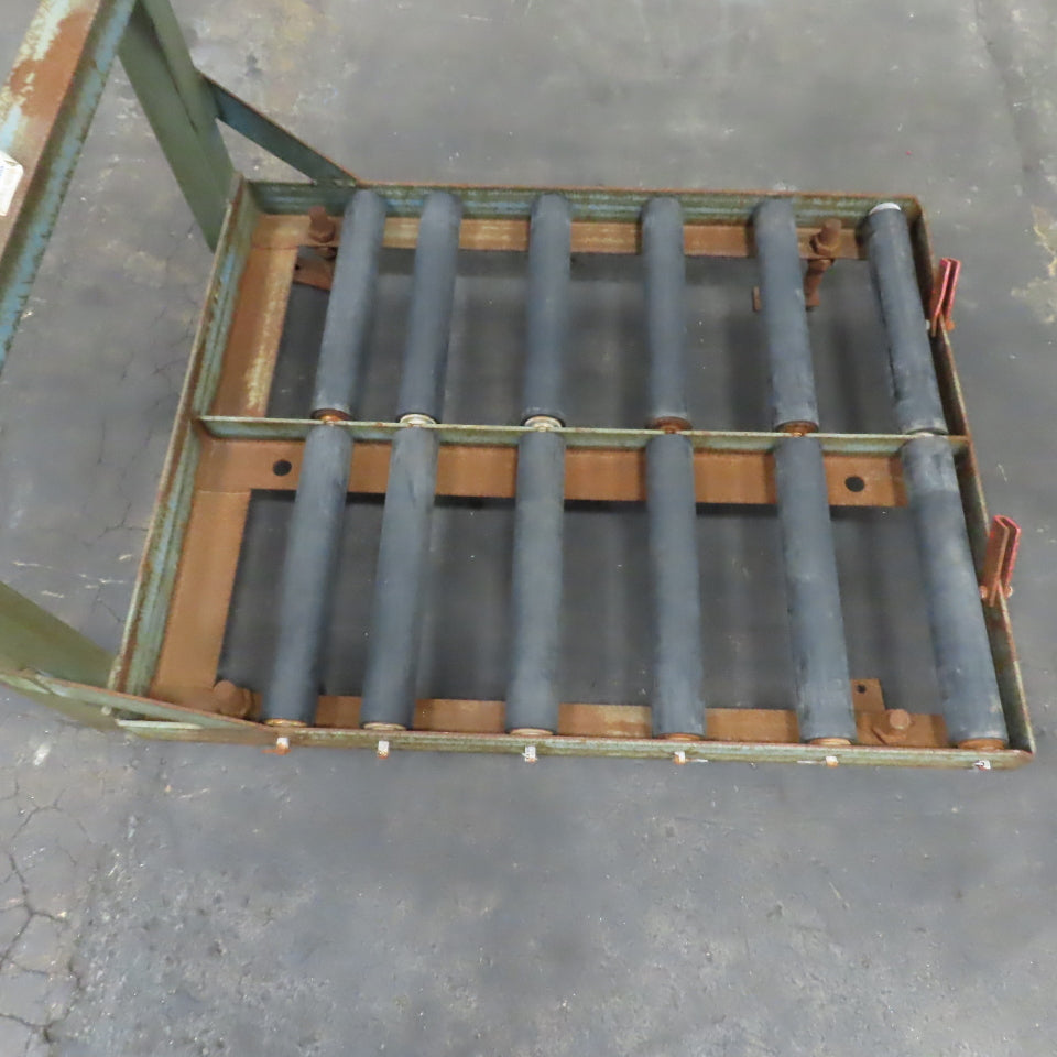 EnerSys BS15-2 32" x 40" Forklift Battery Roller Stand W/Hood