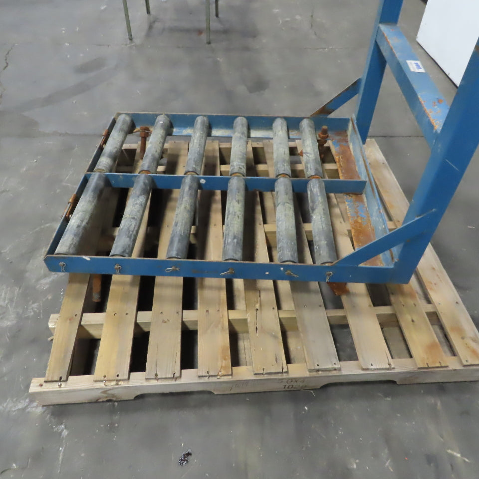EnerSys BS15-2 32" x 40" Forklift Battery Roller Stand W/Hood