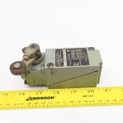 Allen Bradley 802T-H1P Oil Tight Limit Switch 600V Roller Rocker Cam