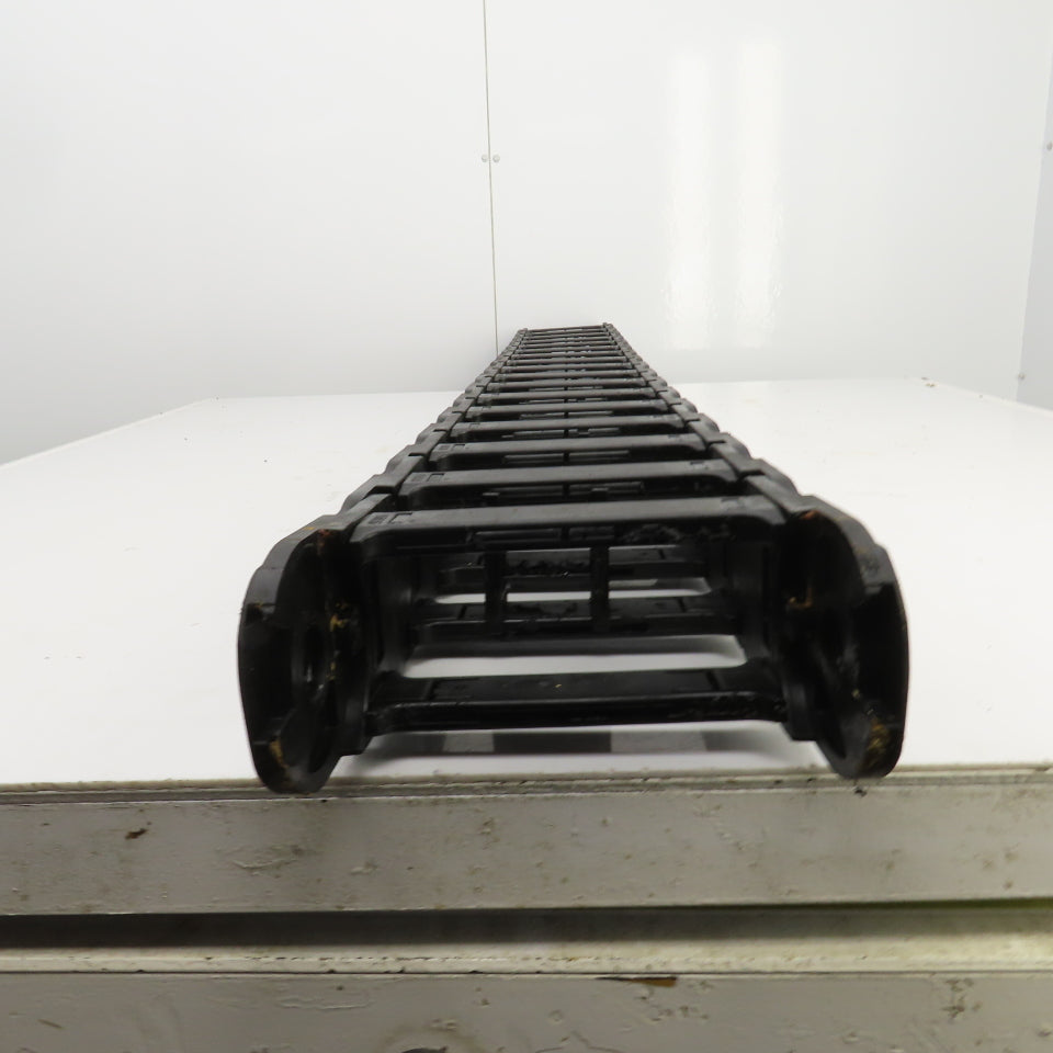 Igus 40.01.200 64" OAL Cable Carrier Energy Chain 6" x 2" ID