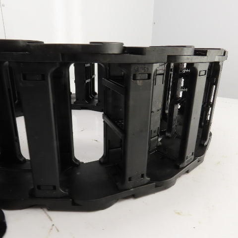 Igus 40.02.200 115" OAL Cable Carrier Energy Chain 6" x 2" ID