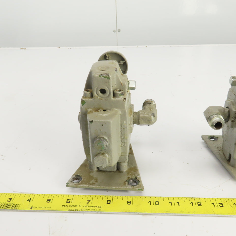 Vickers XT-03B.20 Reducing Hydraulic Valve 80-2850 PSI Lot Of 2