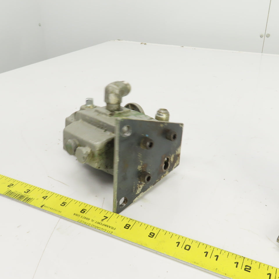 Vickers XT-03B.20 Reducing Hydraulic Valve 80-2850 PSI Lot Of 2