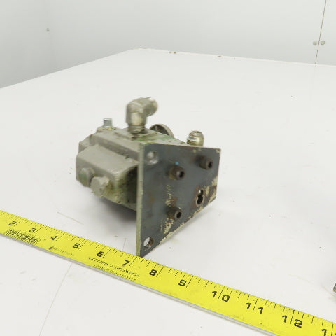 Vickers XT-03B.20 Reducing Hydraulic Valve 80-2850 PSI Lot Of 2