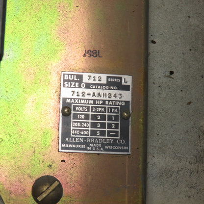 Allen Bradley Size 0 Combination Starter 1-5HP 120-600V 208V Coil W/Disconnect