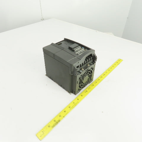 Siemens 6SE440-2UD24-0BA1 Micromaster 440 Inverter Drive 480V 4.0kW