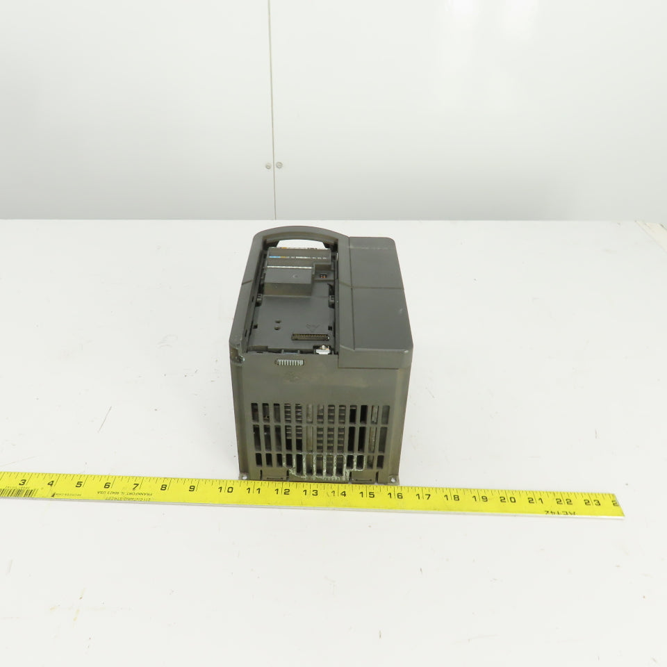 Siemens 6SE440-2UD24-0BA1 Micromaster 440 Inverter Drive 480V 4.0kW
