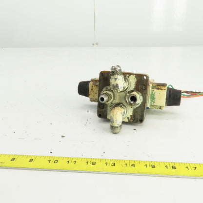 Vickers DG4V-3-2N-M-WLB-40 Hydraulic Directional Valve W/4 Port Block 120V Coil