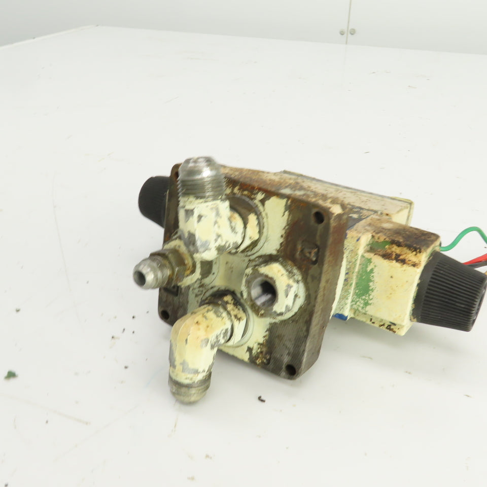Vickers DG4V-3-2N-M-WLB-40 Hydraulic Directional Valve W/4 Port Block 120V Coil