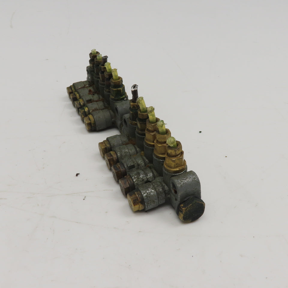 DS-5 2 Section 5 Port Piston Lubricator Manifold 90°