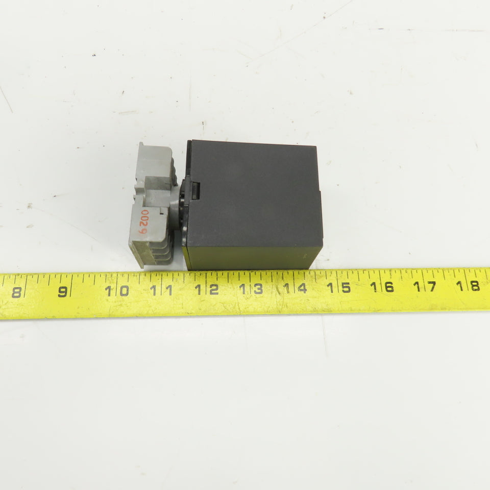 Entrelec TRDU12D2 SSAC Multi-Mode Time Delay Relay 12VDC 0201X W/Base