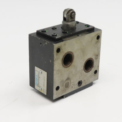 Vickers TTP061A2 Double A Hydraulic Mechanical Directional Valve