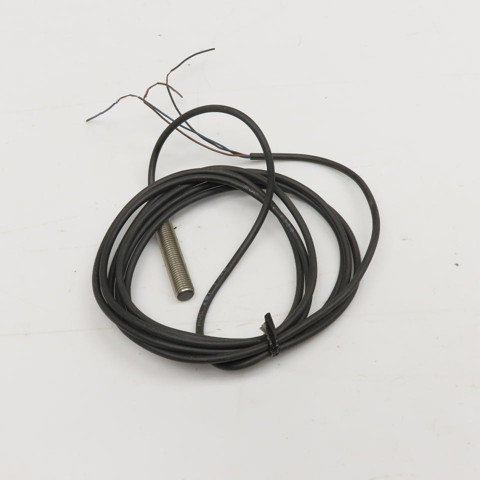 Telemecanique XS608B1PBL2 12-48VDC Inductive Proximity Sensor