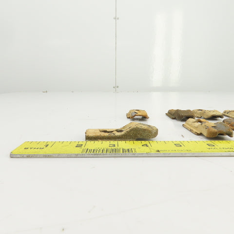 Teardrop Style Replacement Shelf Clips 1-1/4" W 2-9/16" OAL For 3/8" Pegs Lot/10