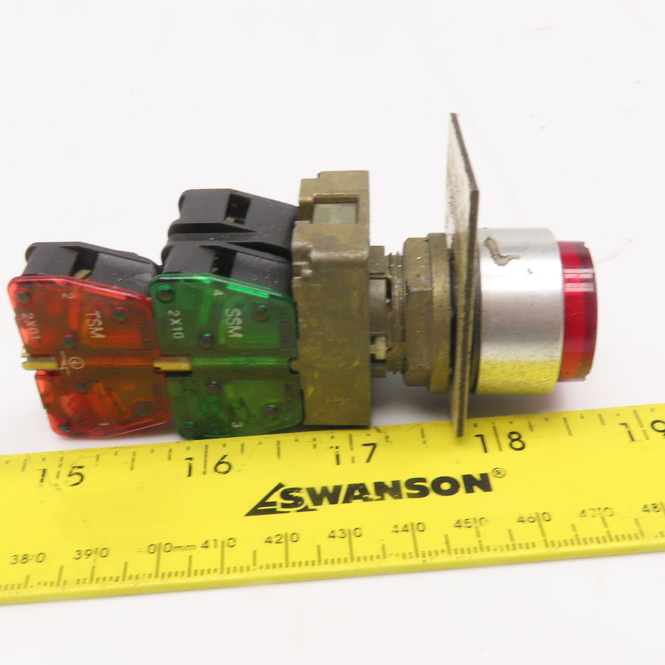 Allen Bradley 800E-2D0 Red Illuminated Push Button Switch 600V AC/DC