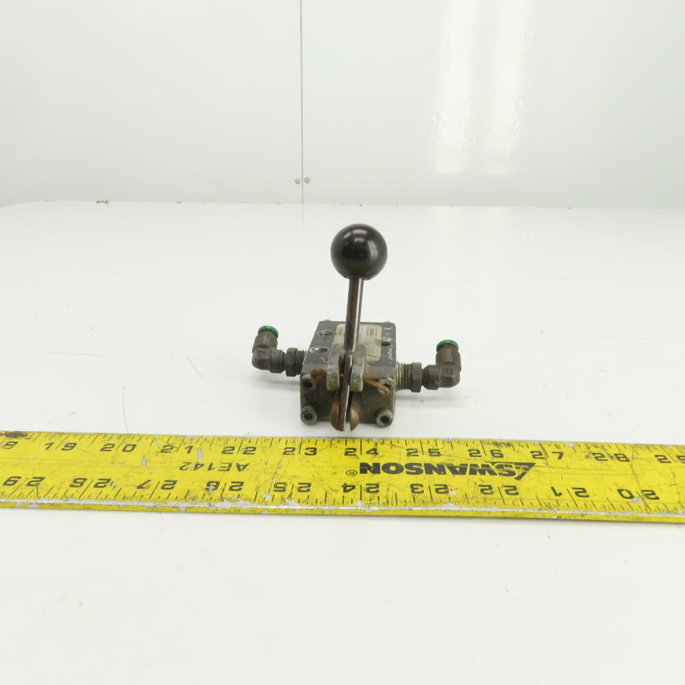 ARO Fluid Power E152LM 3 Port 2 Position Manual Air Control Valve 1/4" NPT
