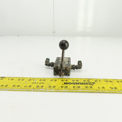 ARO Fluid Power E152LM 3 Port 2 Position Manual Air Control Valve 1/4" NPT