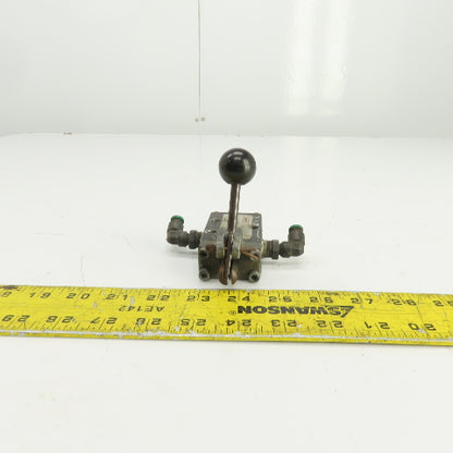 ARO Fluid Power E152LM 3 Port 2 Position Manual Air Control Valve 1/4" NPT