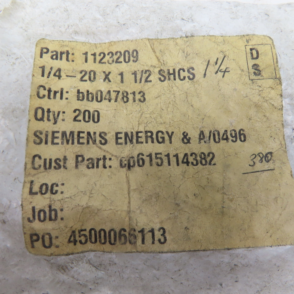 Fastenal 1123209 1/4"-20 x 1-1/2" Socket Head Cap Screw SHCS Pack Of 200