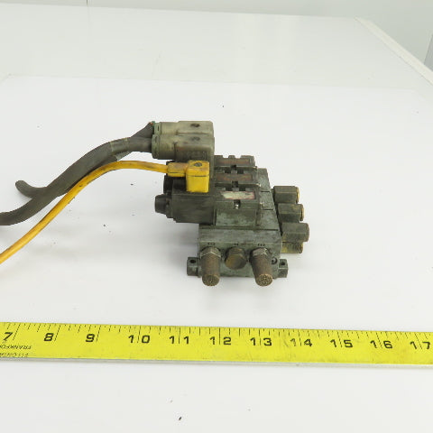 Numatics 237-572B Solenoid Operated Pneumatic Distribution Valve Manifold 120VAC