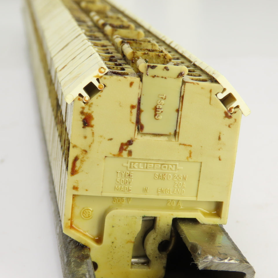 Klippon SAKD25N Pass Thru Wire Terminal Block Grounds 500V 20A Lot Of 90