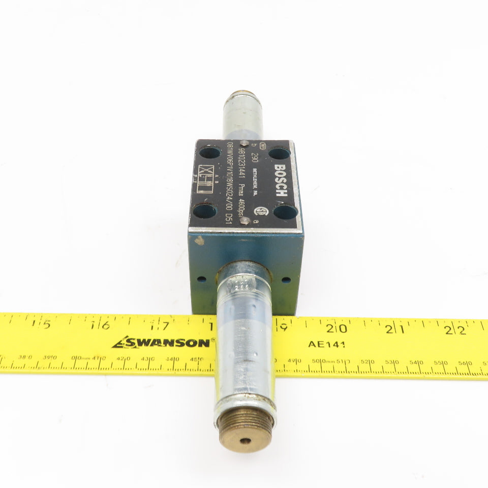 Bosch 081WV06P1V1018WS024/00 4/3 Way Double Solenoid Directional Valve No Coils