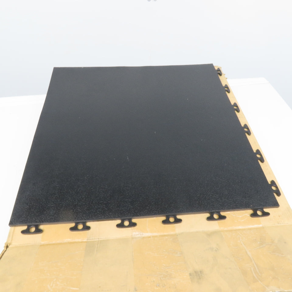 18" x 18" Interlocking Floor Mat 1/4" Thick Flexible Plastic Tiles 21 SF Lot/14