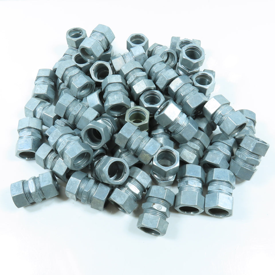 Regal & Bridgeport 1/2" Compression Coupling Conduit Fitting Lot of 58