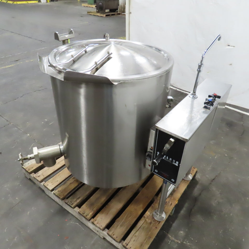 Garland KT40E 40 Gallon 316SS 240V 3PH Electric Heated Jacket Pouring  Kettle