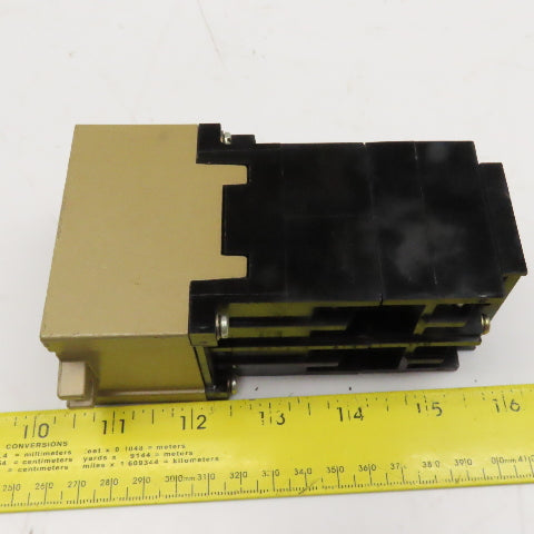 Allen Bradley 700-P400A1 700-PB40 600V AC Relay W/ Direct Drive Relay 120V Coil