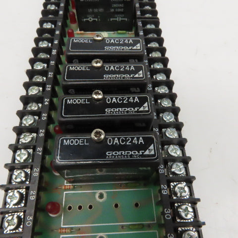 Gordos Arkansas PB-16T OAC24A Digital I/O Output Module