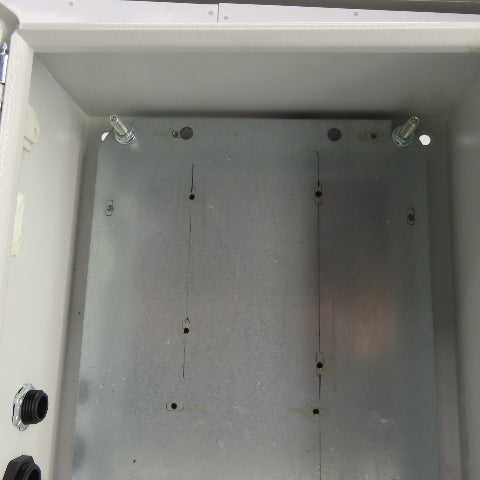 Rittal 8017529 15-3/4" x 11-3/4" x 5" Wall Electrical Enclosure W/Backplate 3R