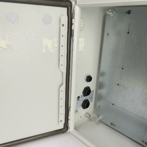 Rittal 8017529 15-3/4" x 11-3/4" x 5" Wall Electrical Enclosure W/Backplate 3R
