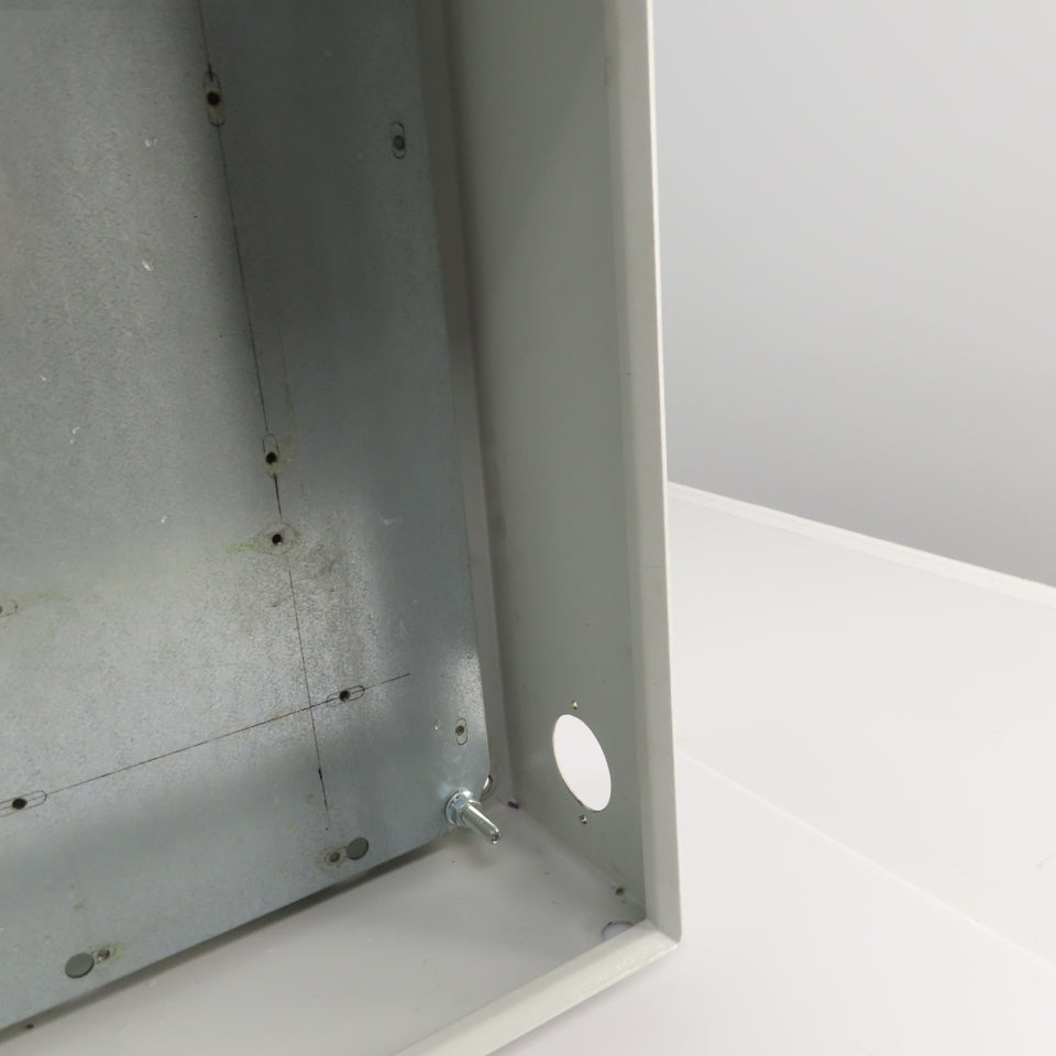 Rittal 8017529 15-3/4" x 11-3/4" x 5" Wall Electrical Enclosure W/Backplate 3R