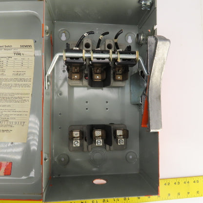 Siemens NF-352 Heavy Duty 60A 600VAC Fusible Enclosed Switch Vacu-Break 3PH