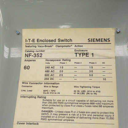 Siemens NF-352 Heavy Duty 60A 600VAC Fusible Enclosed Switch Vacu-Break 3PH