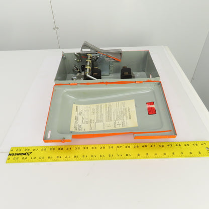 Siemens NF-352 Heavy Duty 60A 600VAC Fusible Enclosed Switch Vacu-Break 3PH
