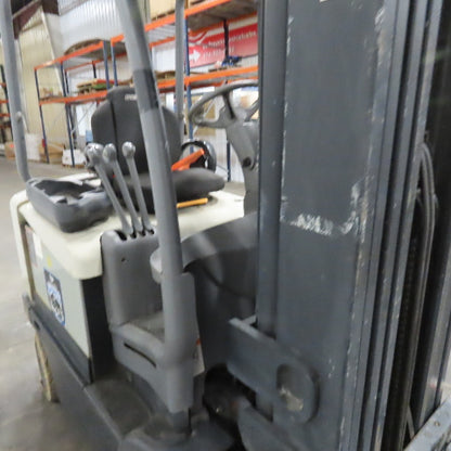 Crown FC4515-50 48V 5000Lbs Capacity Electric Forklift 240" Lift 4 Stage Mast