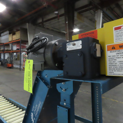 New London Engineering T3-711-18" 18" W Incline Discharge Drag Conveyor 3 FPM