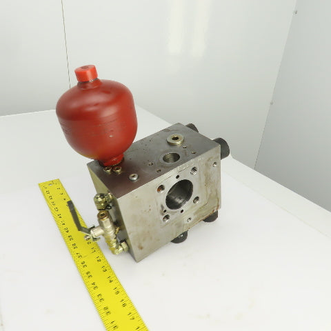 ST-KONE1STUS 68F2 8 Port Steel Hydraulic Manifold 1-3/16x1-3/8" Ports W/Booster