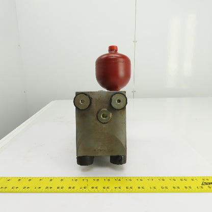 ST-KONE1STUS 68F2 8 Port Steel Hydraulic Manifold 1-3/16x1-3/8" Ports W/Booster