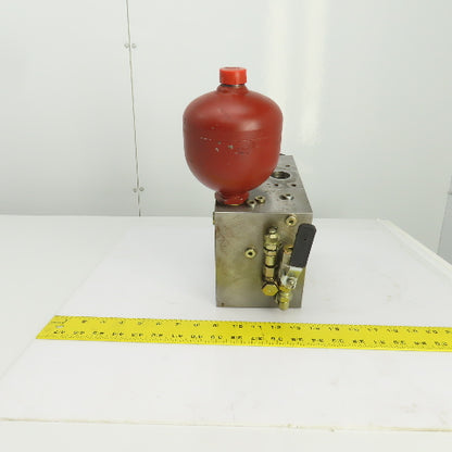 ST-KONE1STUS 68F2 8 Port Steel Hydraulic Manifold 1-3/16x1-3/8" Ports W/Booster