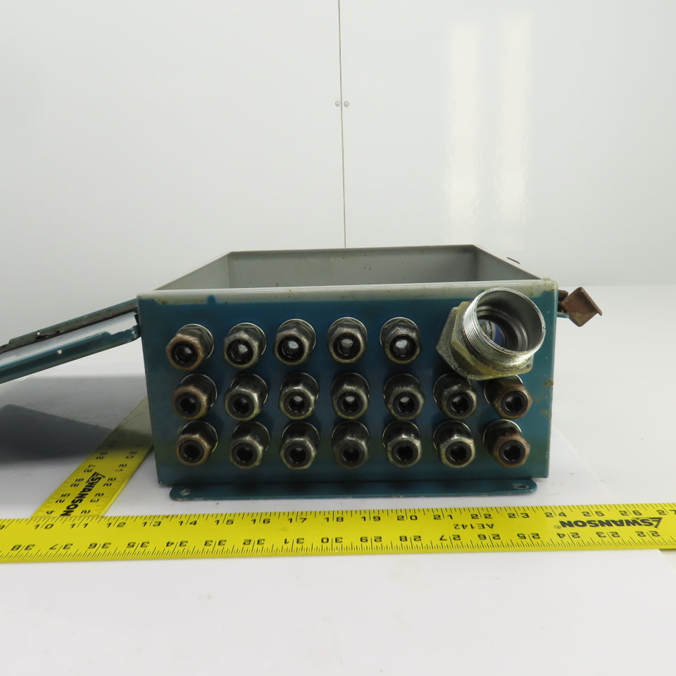 Hoffman A-1212CH 12" x 12" x 6" Wall Mount Electrical Enclosure W/Backplate