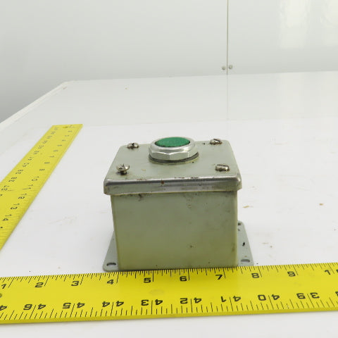 Allen Bradley 800T-A Ser T Green Momentary Contact Push Button 3-1/2x3-1/2" Enc