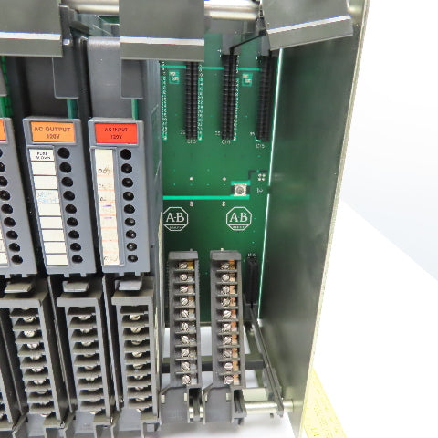 Allen Bradley 1771-P1 1771-A4B PLC/2 16 Card Slot Rack AC Output